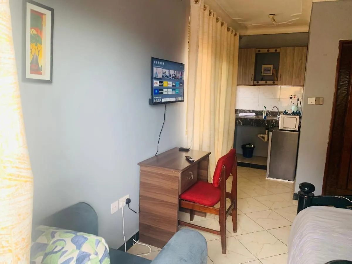 Bukoto - Kisaasi Bnb Διαμέρισμα Καμπάλα